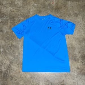 Men’s under armor shirt, medium